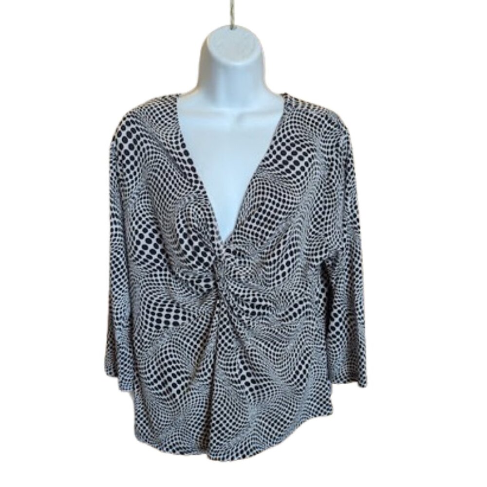 Black and White Stretch Top Size XL